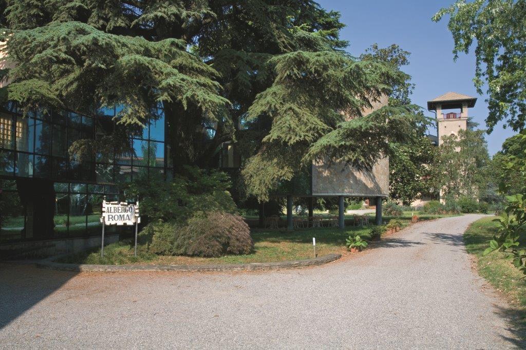 Albergo Villa & Roma Палаццоло-сулл'Ольо Экстерьер фото