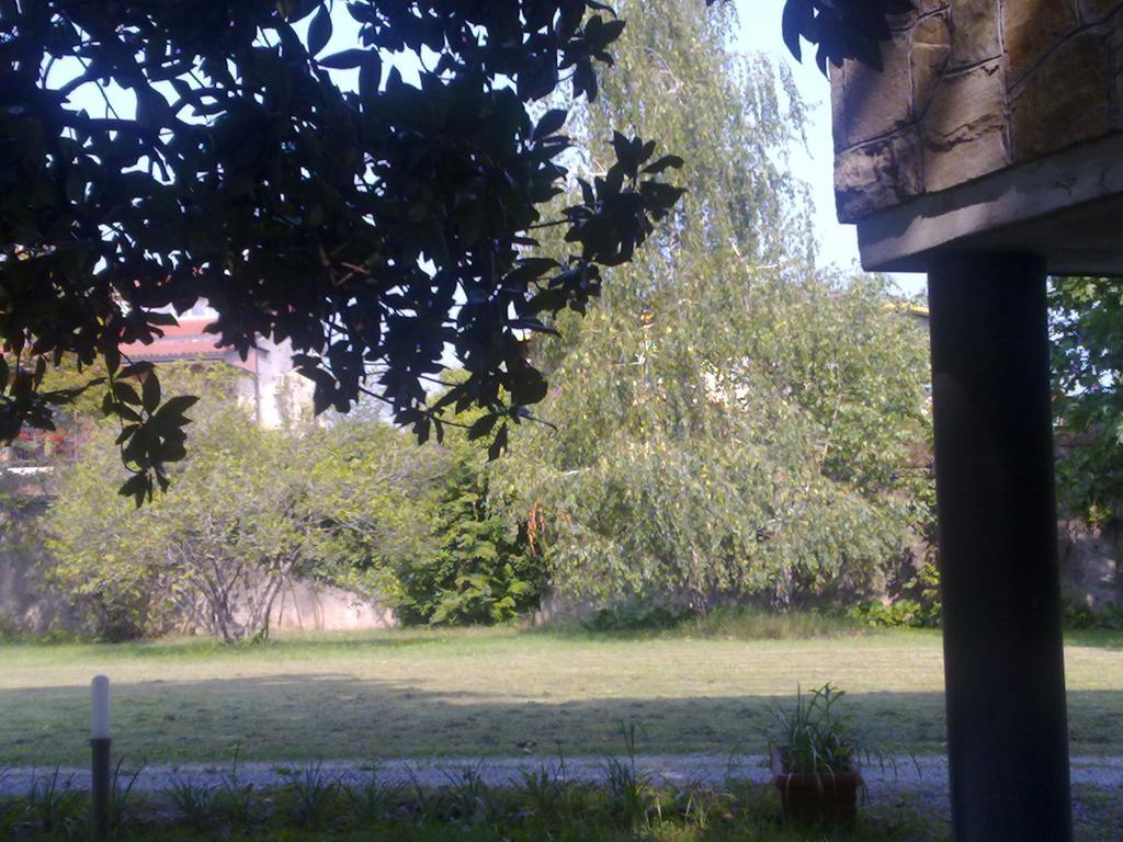 Albergo Villa & Roma Палаццоло-сулл'Ольо Экстерьер фото