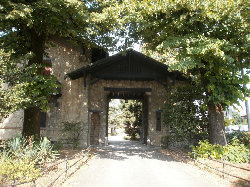 Albergo Villa & Roma Палаццоло-сулл'Ольо Экстерьер фото