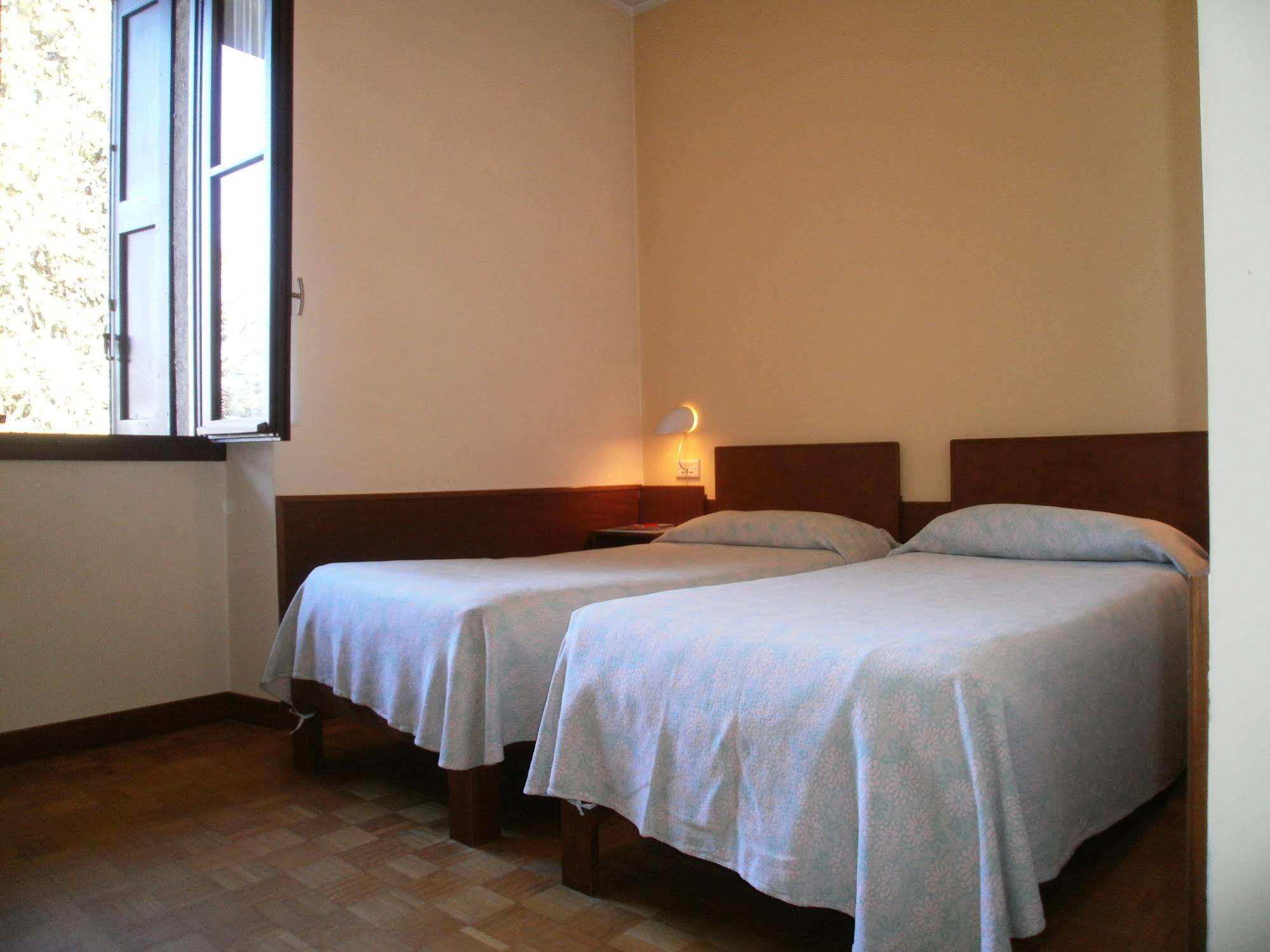 Albergo Villa & Roma Палаццоло-сулл'Ольо Экстерьер фото